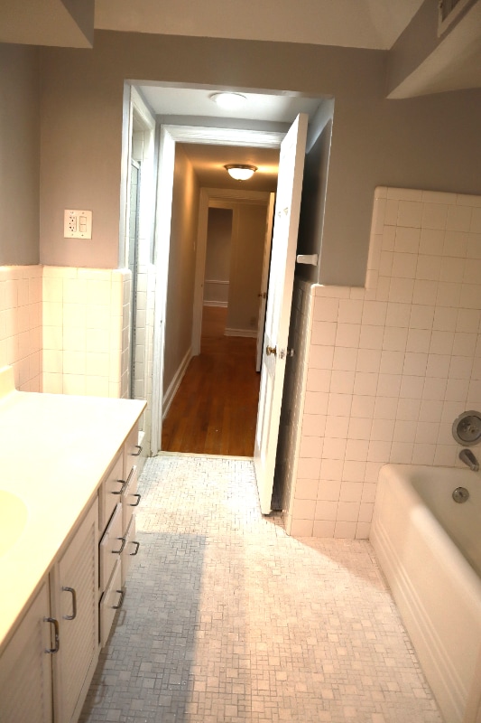 Building Photo - 7545 Wellington Way