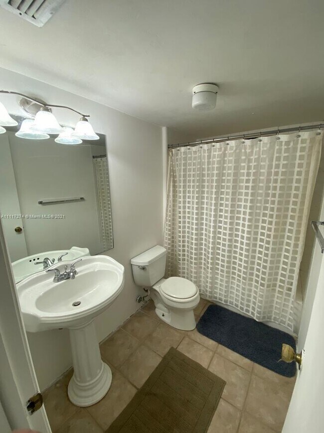 Building Photo - 8040 Hampton Blvd