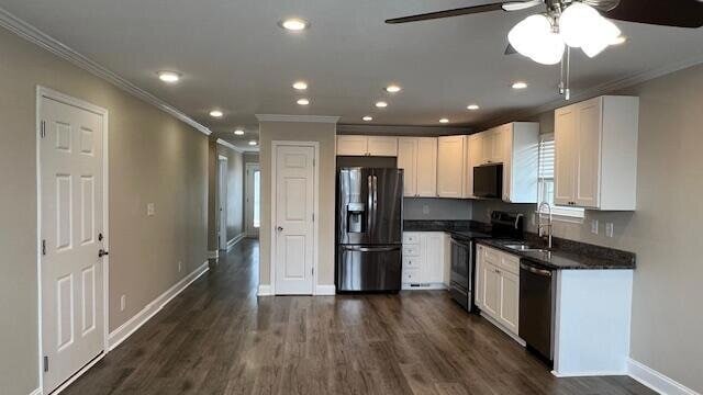 Building Photo - 1447 21st St SE