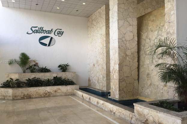 Building Photo - 13499 Biscayne Blvd