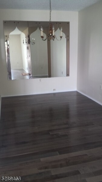 Building Photo - 297 English Pl