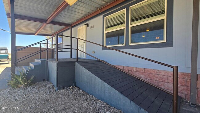 Building Photo - 7408 S 197th Dr