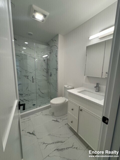 Building Photo - 22 Everett St