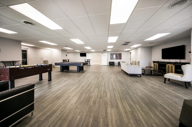 Building Photo - 38058 Pardo Dr