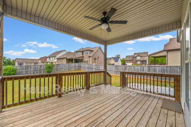 Building Photo - 415 Glenstone Springs Dr