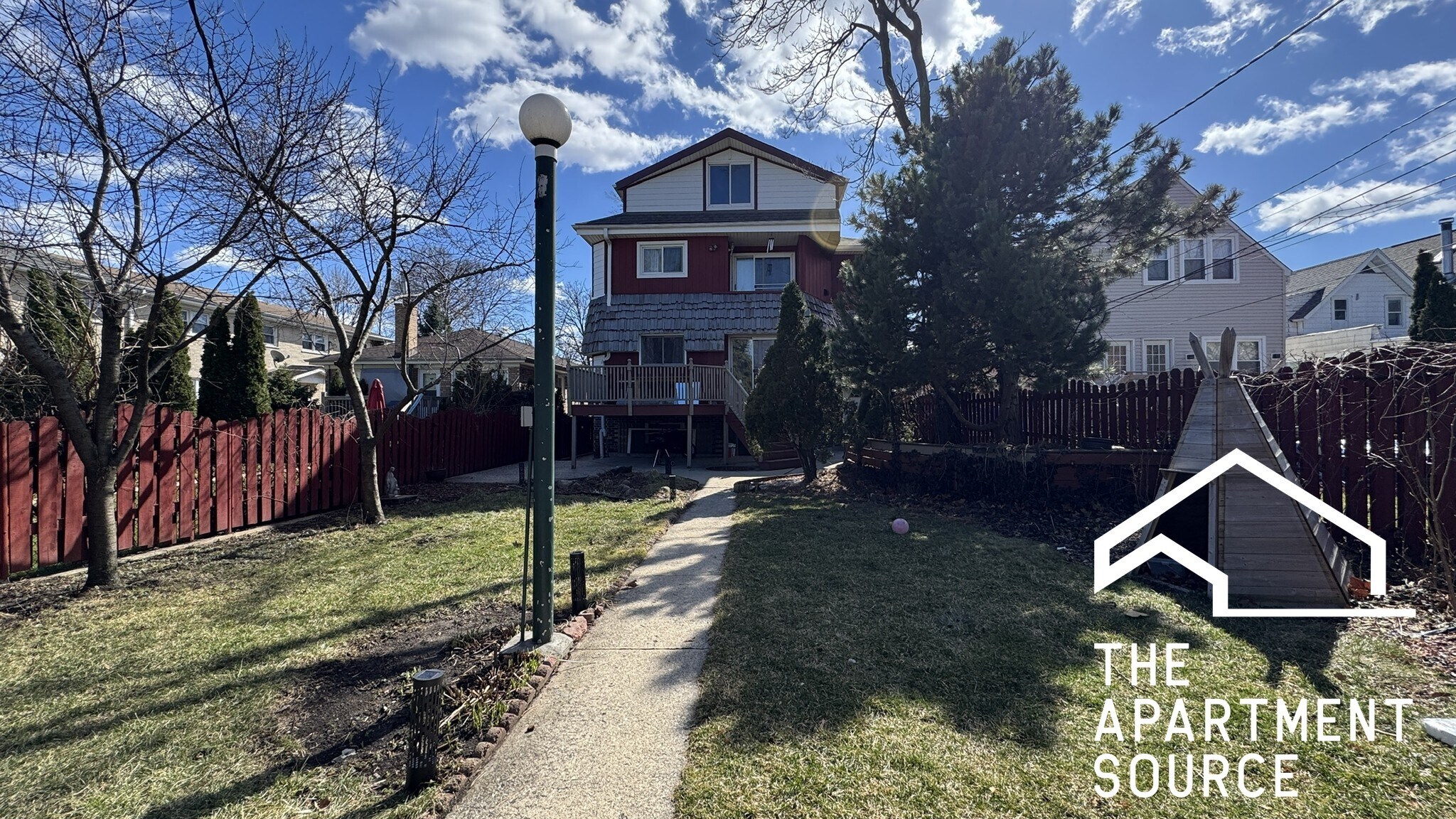 Building Photo - 5536 W Windsor Ave