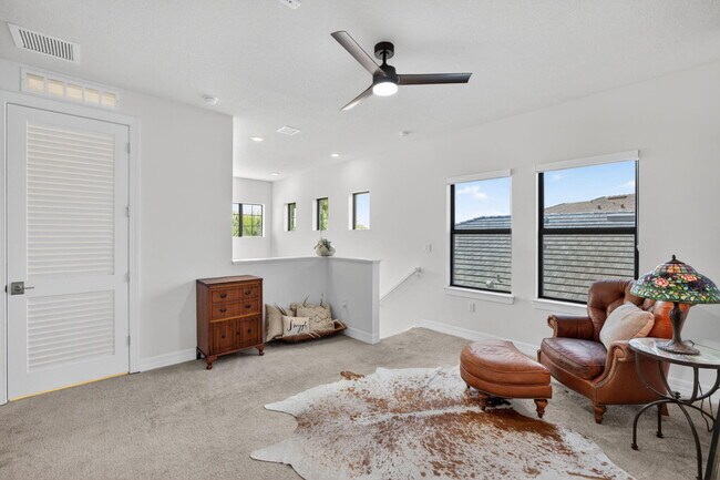 Building Photo - 4651 Pinehurst Trl E