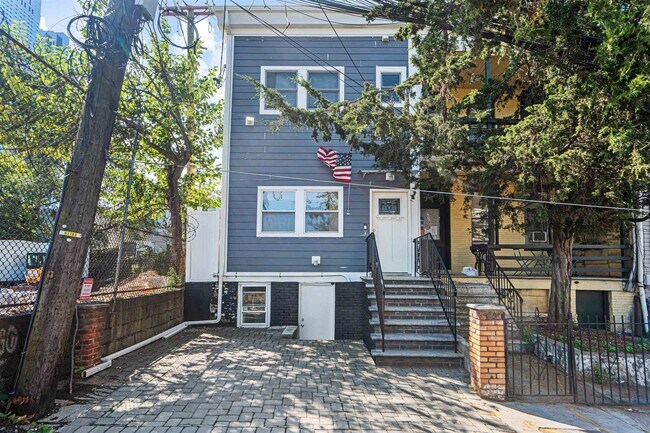Primary Photo - 143 Van Reipen Ave