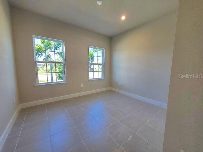 Building Photo - 16855 Castoro Dr