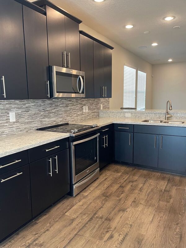 Building Photo - 2609 Amati Dr
