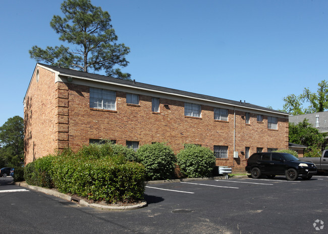 Building Photo - Wesleyan Gardens Apartments