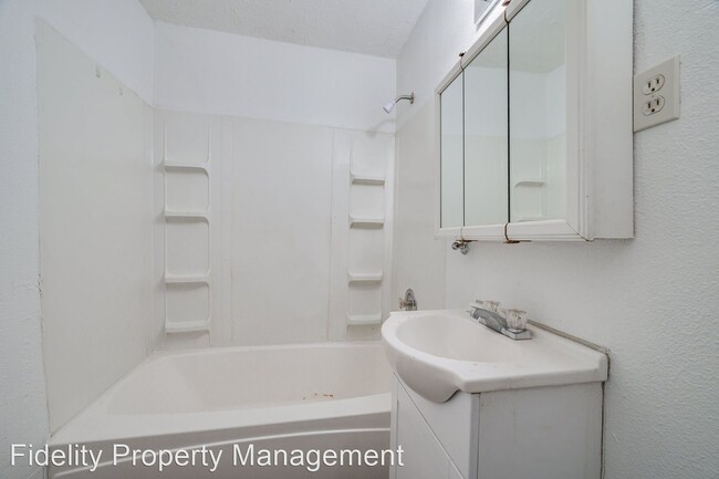 Building Photo - 1311 N Fremont Ave