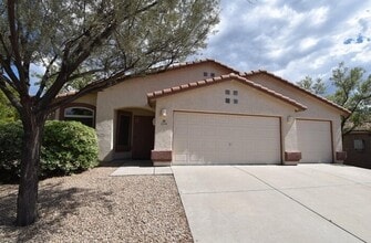 Building Photo - 3 Bedroom, 2 Bathroom Home with Amazing Views