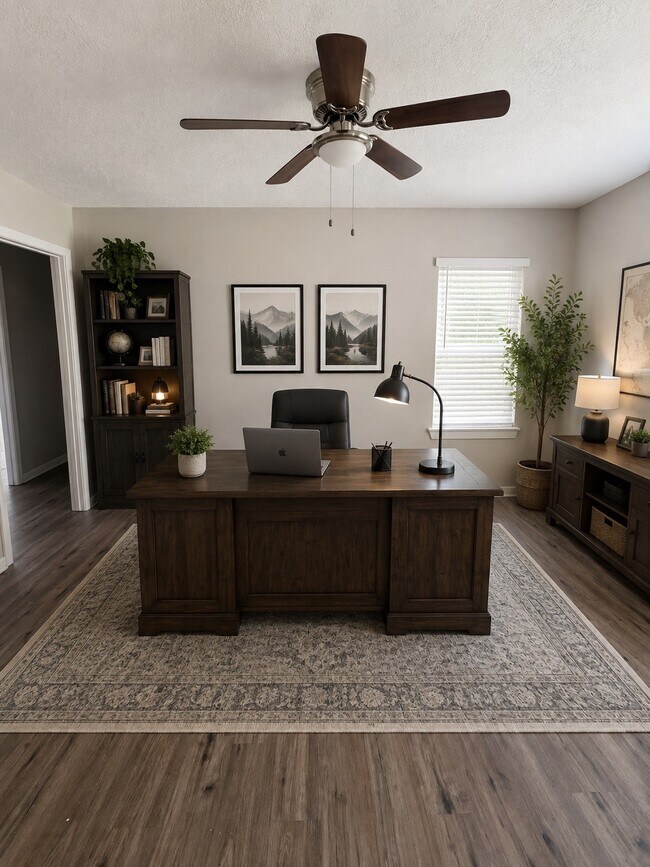 Building Photo - 501 Evanston St