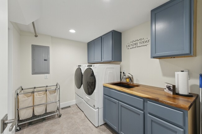 Building Photo - 770 N 1000 E