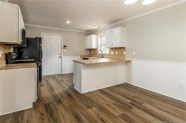 Building Photo - 300 Pageant Ct
