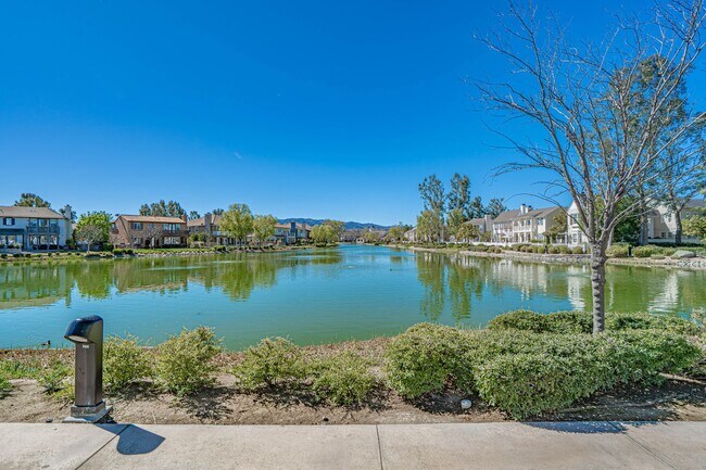 Building Photo - 23932 Windward Ln
