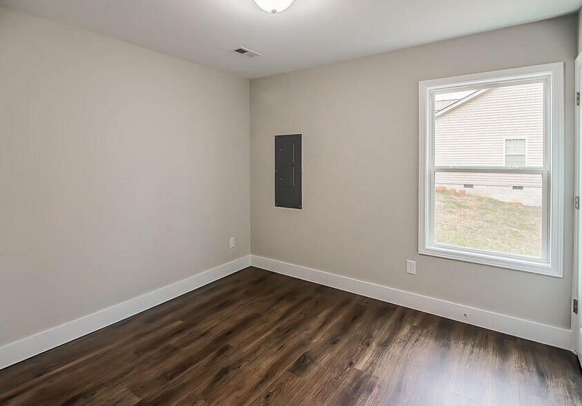 Bedroom 3 - 54 Creekside Ln