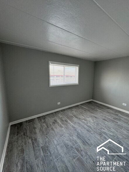 Building Photo - 1408 Carol St