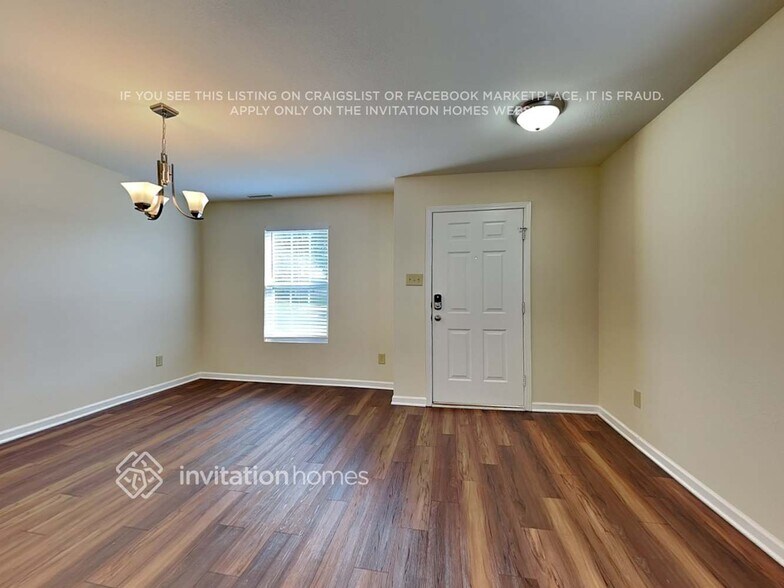 Building Photo - 938 Littleton Dr