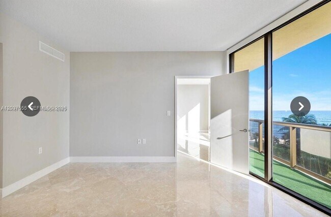 Building Photo - 16275 Collins Ave
