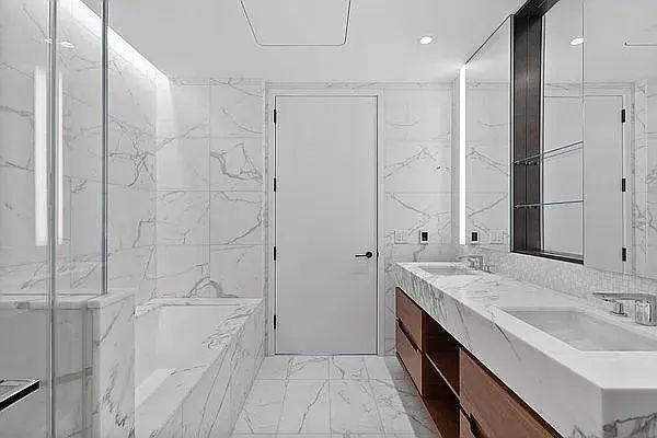 Building Photo - 30 Riverside Blvd