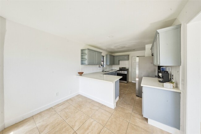 Building Photo - 19519 Mallard Lake Ln