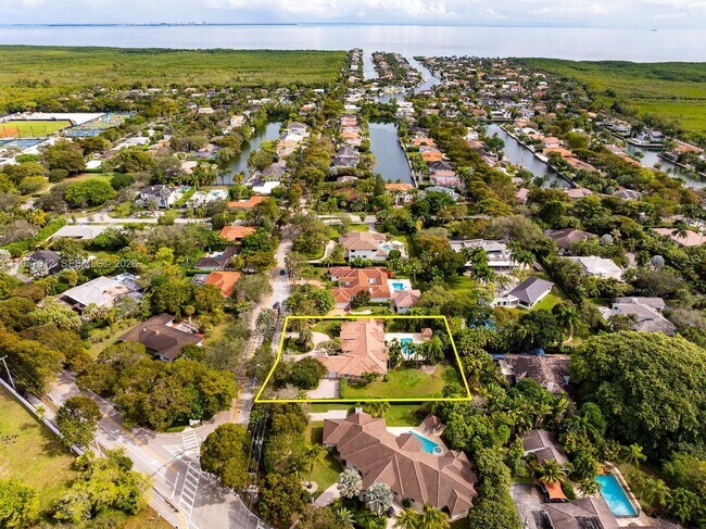 Building Photo - 5770 SW 128th St