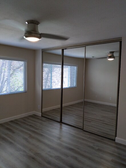 Building Photo - 9808 Shirley Gardens Dr