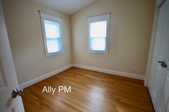 Building Photo - 1 Kanawha Ct