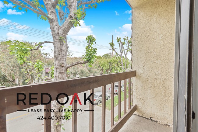 Building Photo - 15050 1/4 Moorpark Street-20
