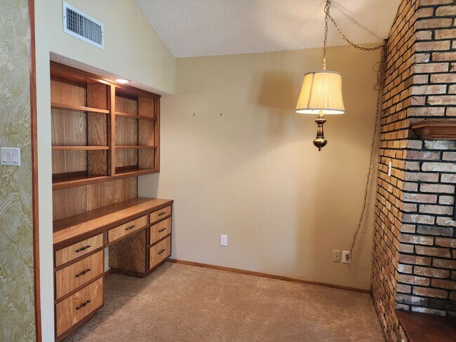 Building Photo - 516 Diamondhead Dr