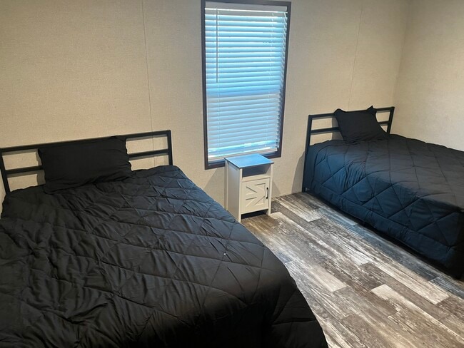 Building Photo - 378 Antley Rd