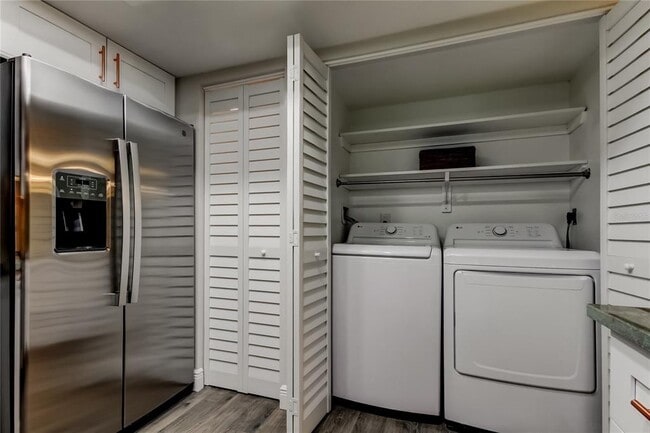 Building Photo - 2673 Sabal Springs Cir
