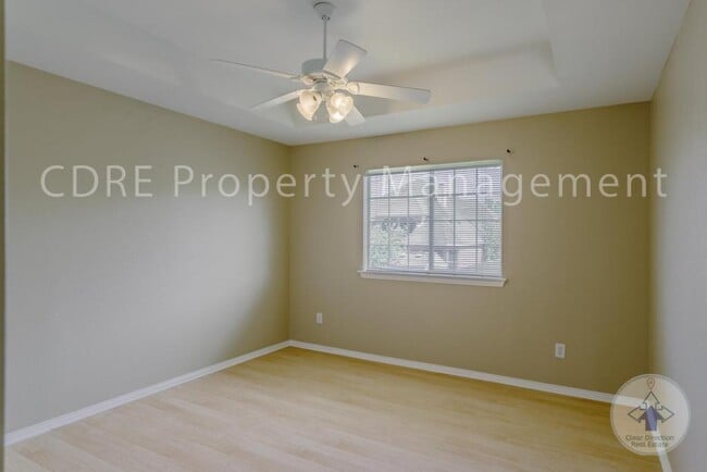 Building Photo - 1211 Limestone Creek Dr