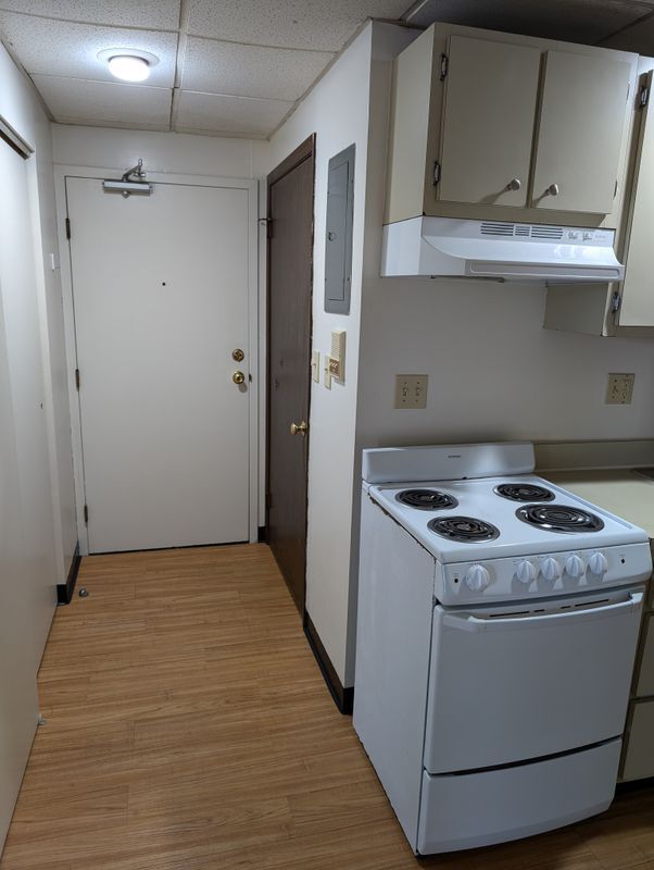 Building Photo - 2668 Elmwood Ave