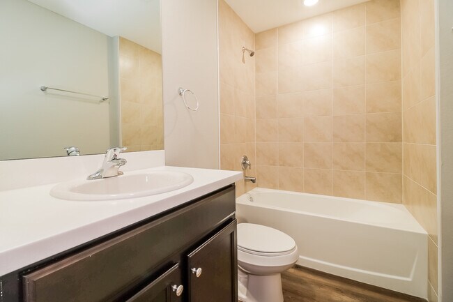 Building Photo - 3022 36th St SW