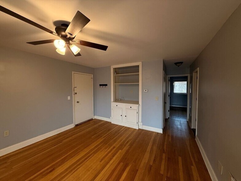 Building Photo - 1016 W Baltimore Pike