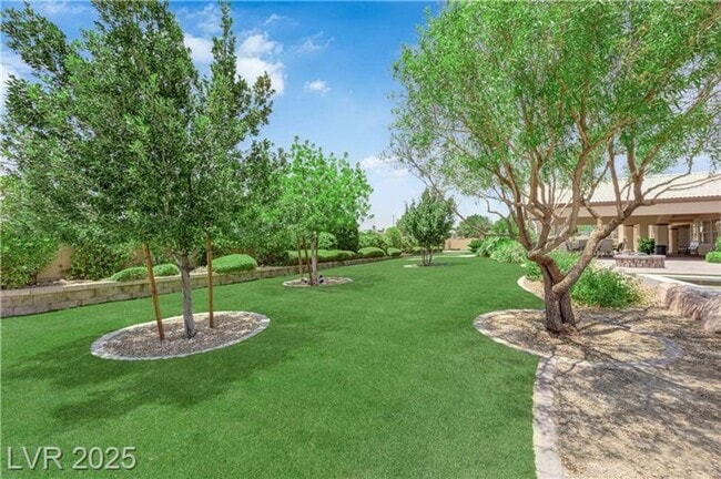 Building Photo - 1.2 Acres with Indoor & Outdoor RV Parking!!!!