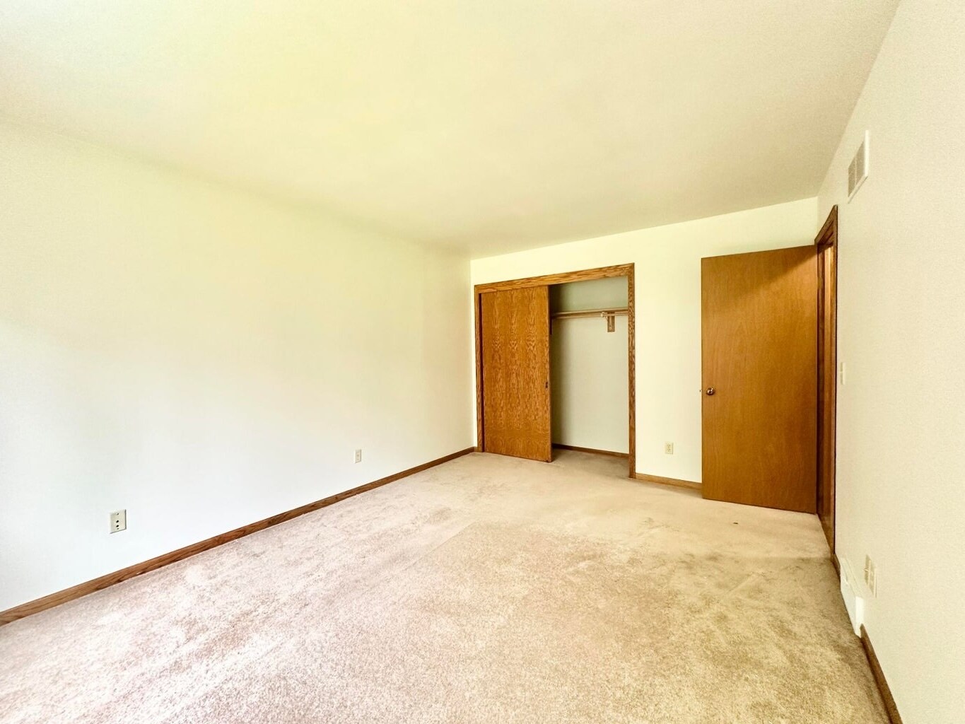 Building Photo - 1456 Meadowcreek Ct