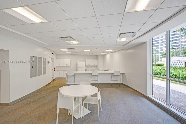 Building Photo - 600 Three Islands Boulevard