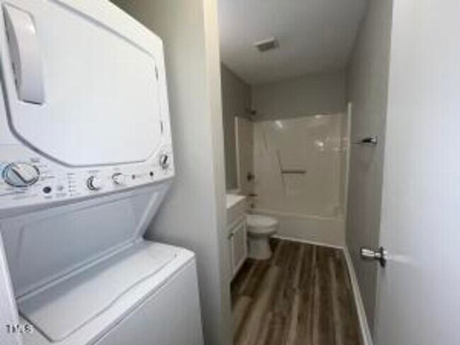 Building Photo - 3561 Mill Run