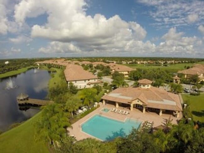 Building Photo - 8361 Miramar Way