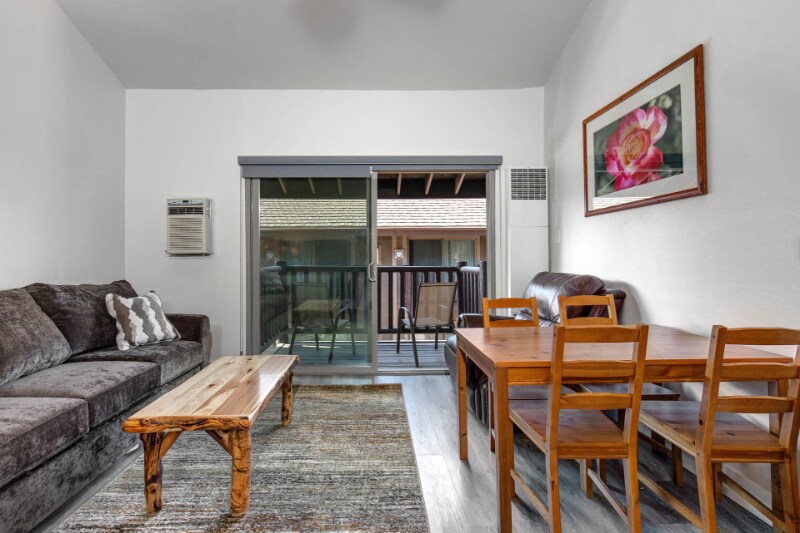 Building Photo - 2245 Sidewinder Dr