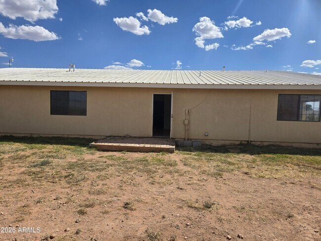 Building Photo - 11002 AZ-92