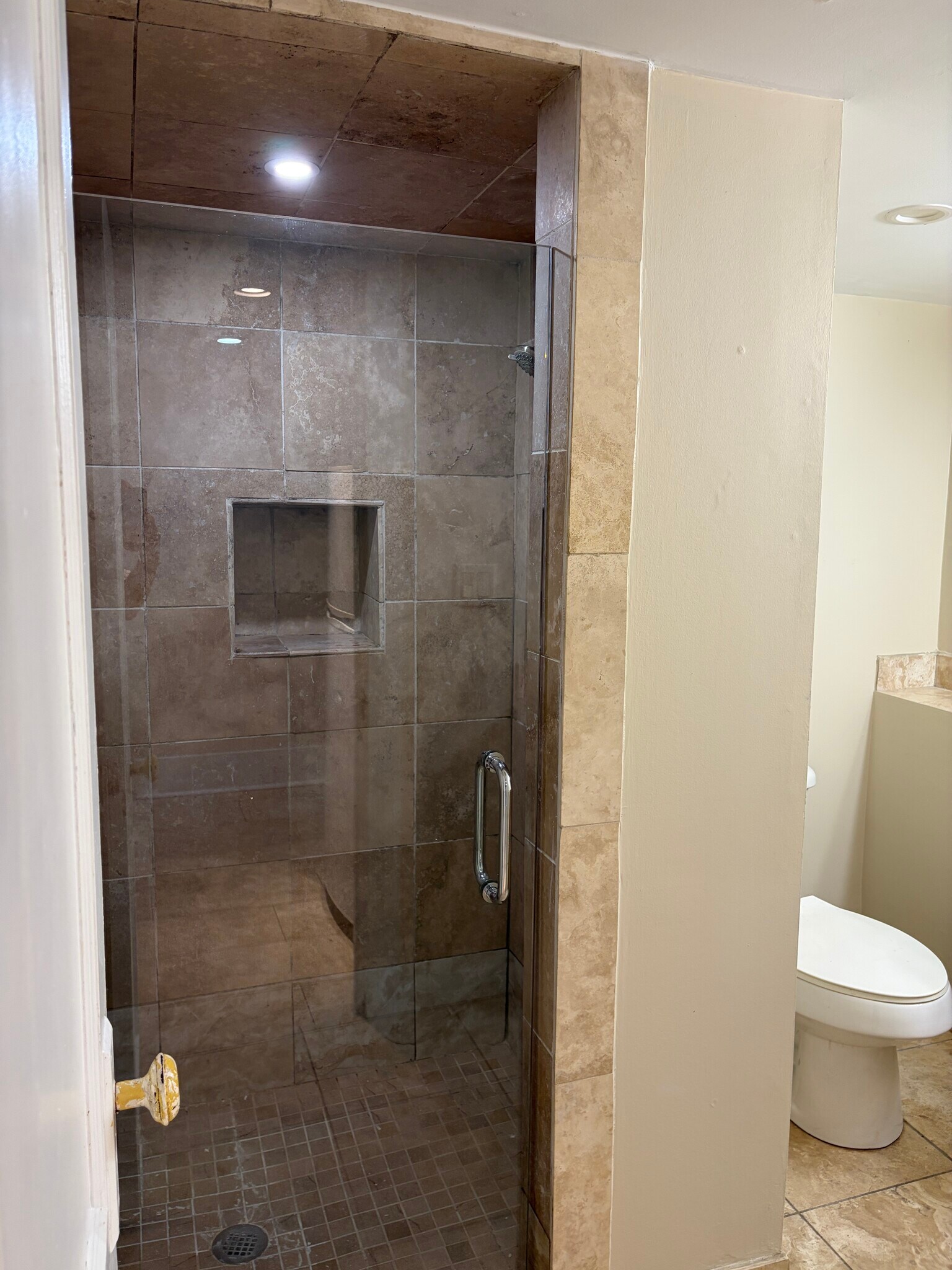 bathroom - 1509 Robert St