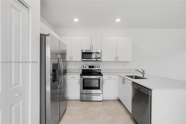 Building Photo - 13001 SW 286th St
