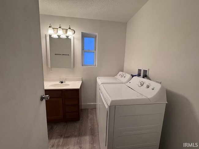 Building Photo - 1500 Wheeling Ave