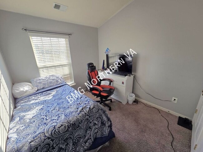 Building Photo - 12108 Wallower Way