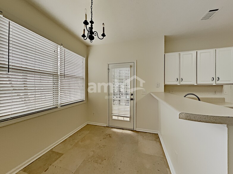 Building Photo - 402 Cobalt Valley Ln